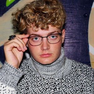 Meet your Posher, Luke